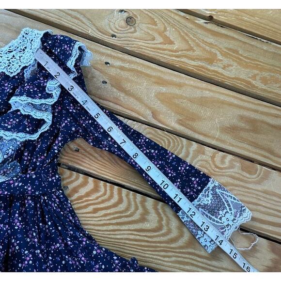 Vintage Mini World Inc Floral Lace Trim Dress Size 4 Girl’s Blue - Picture 7 of 8